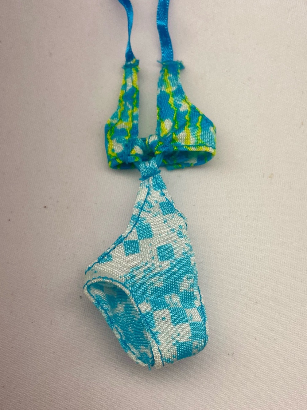 Monster High Skull Shores Frankie Stein Doll Swimsuit